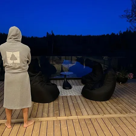 View Odyl Off-grid House With Sauna And Hot-tub *