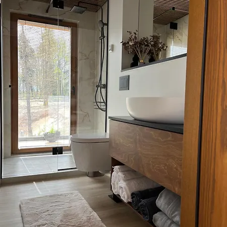 View Odyl Off-grid House With Sauna And Hot-tub *
