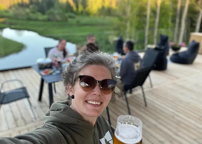 View Odyl House With Sauna And Seasonal Hot-tub Nyaraló